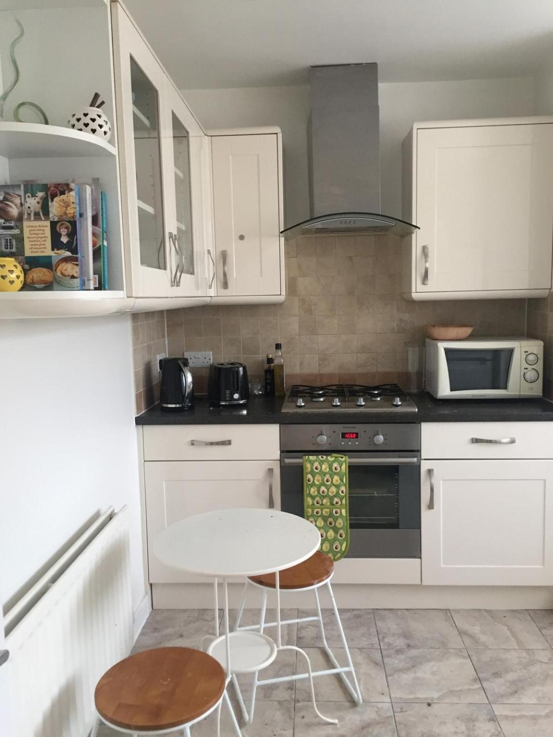 New 2Bd Flat Heart Of Battersea - Close To Station London Exterior foto
